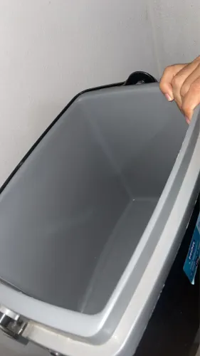 Caixa Térmica Preta 18L