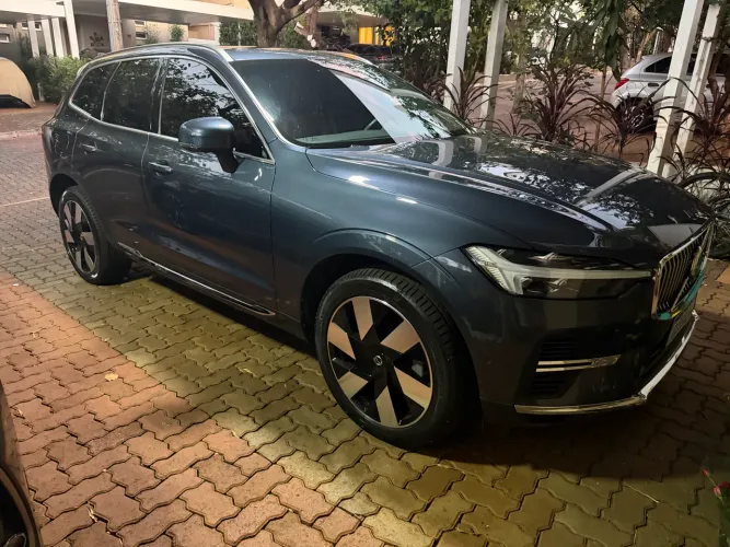 Volvo XC-60 T-8 Ultimate 2.0 AWD (híbrido) 2024