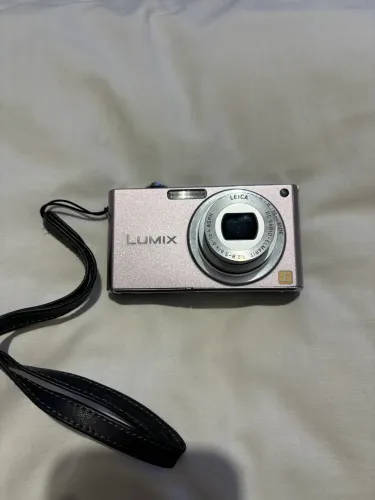 Câmera Panasonic Lumix DMC-FX33 - Lente Leica (Estilo Vintage) estilo CyberShot