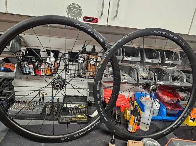 Roda carbono - Dura-Ace c36 disco