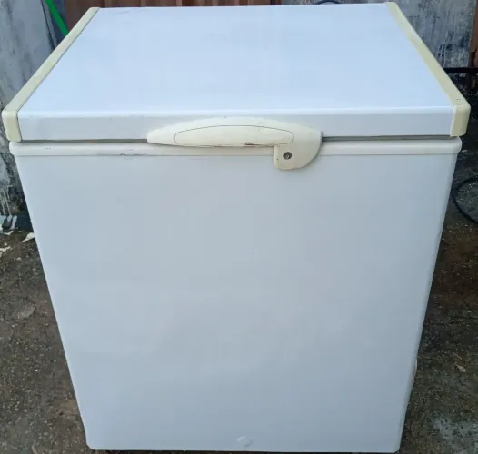 Freezer Fricon 230L
