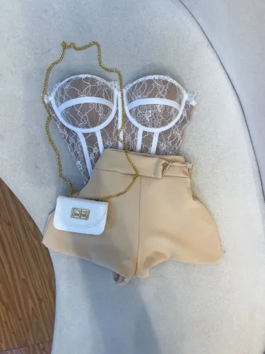 Conjunto feminino de luxo