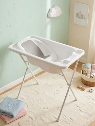 Banheira para bebê com suporte