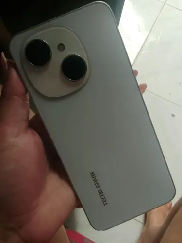 Celular tecno spary, R$900
