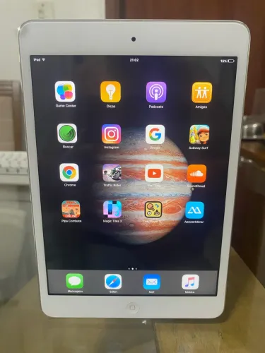 IPAD EM PERFEITO ESTADO VENDO OU TROCO EM IPHONE OU ALGO DO MEU INTERESSE