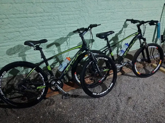 Vendo 02 bicicleta GTA ALUMÍNIO ARO 26