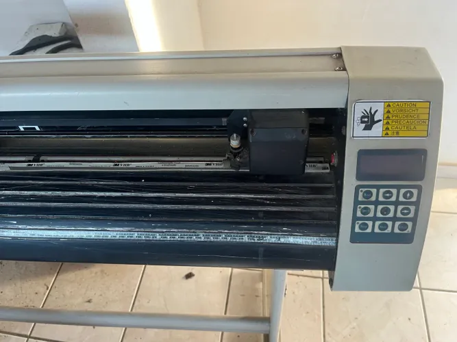 Plotter recorte de 1,37