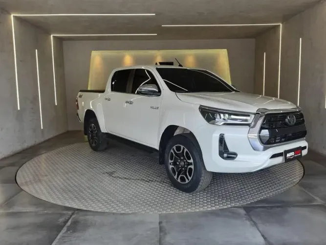 Toyota Hilux CD SRX 4X4 2.8 TDI 16V Diesel Aut. 2022