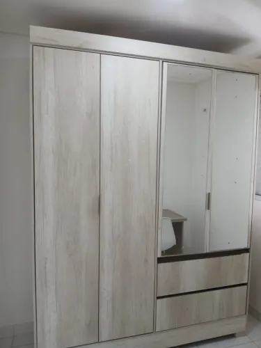 Guarda Roupa
