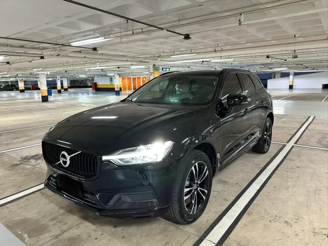 Volvo XC-60 XC 60 T-8 Híbrido Momentum 2.0 5P 2021