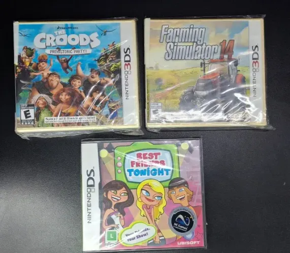 Lotinho com 3 jogos originais lacrados de Nintendo DS e 3DS