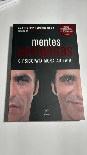 Livro Mentes Perigosas: O Psicopata Mora ao Lado