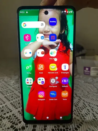 Vendo um celular moto g24 256 gigas