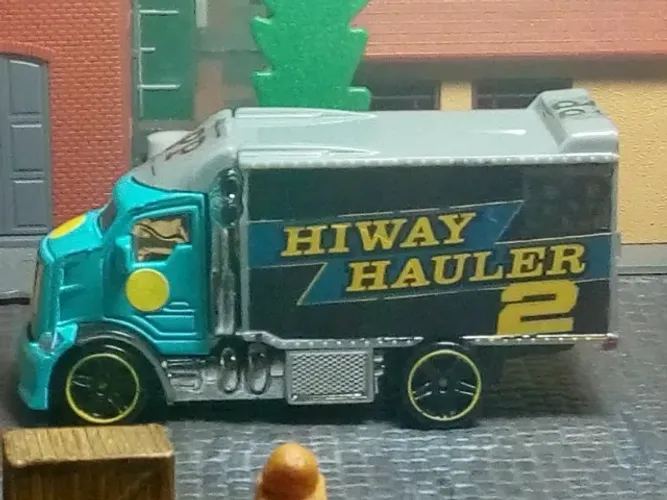Hiway Hauler COE Police Patrol 2 - 2012 HW PREMIERE ESCALA 1/64.
