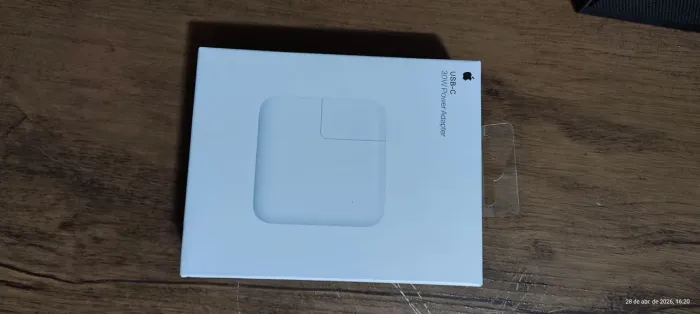 Carregador turbo usb-C de 30w novo