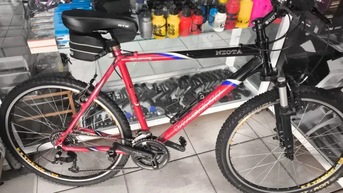 Bicicleta Vicini Alumínio aro 26 - 24 marchas Shimano Alívio