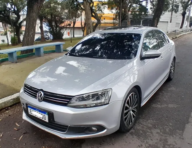 Volkswagen Jetta Highline 2.0 TSI 16V 4P Tiptronic 2012