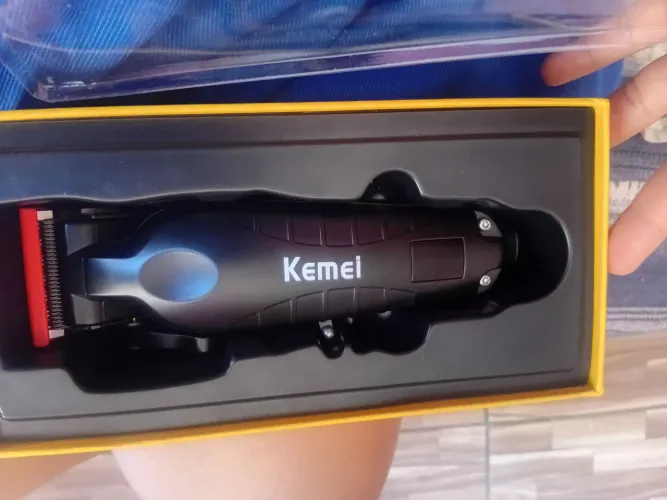 Máquina de cabelo nova