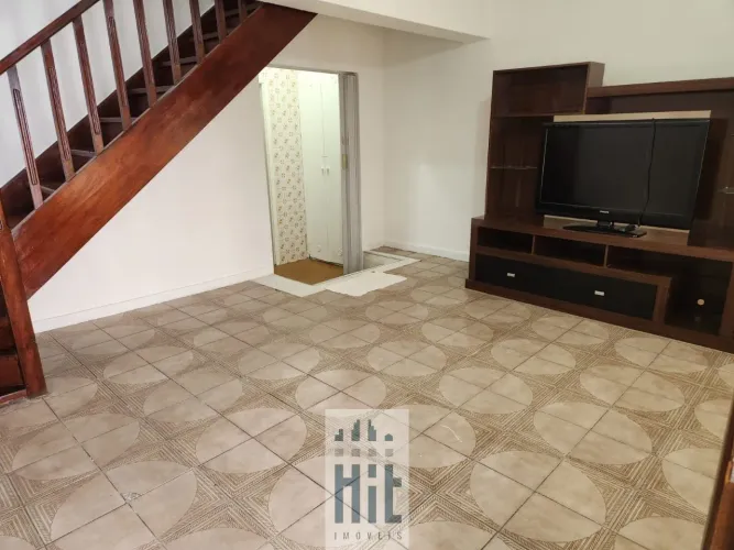 Casa em Condomínio à Venda no Ipiranga, São Paulo-SP: 2 Quartos, 1 Suíte, 1 Sala, 2 Banhei