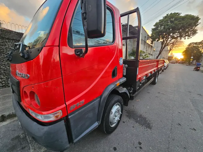 M. Benz Acelo 815- 2019