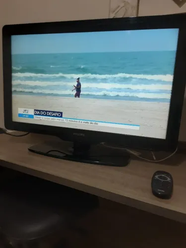 TV Philips 32 pol. Full HD 1080p HDMI / USB Conversor Digital