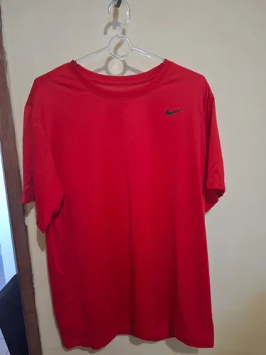 Camiseta Nike Vermelha