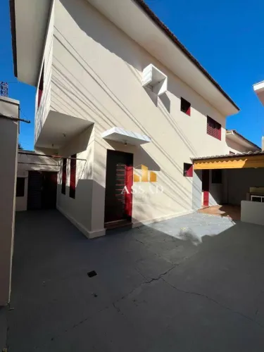 Sobrado com 2 dormitórios para alugar, 80 m² por R$1.600,00 o aluguel - Vila Diniz - São J