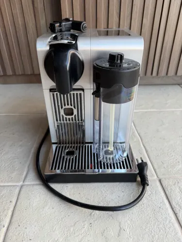 Cafeteira Nespresso 