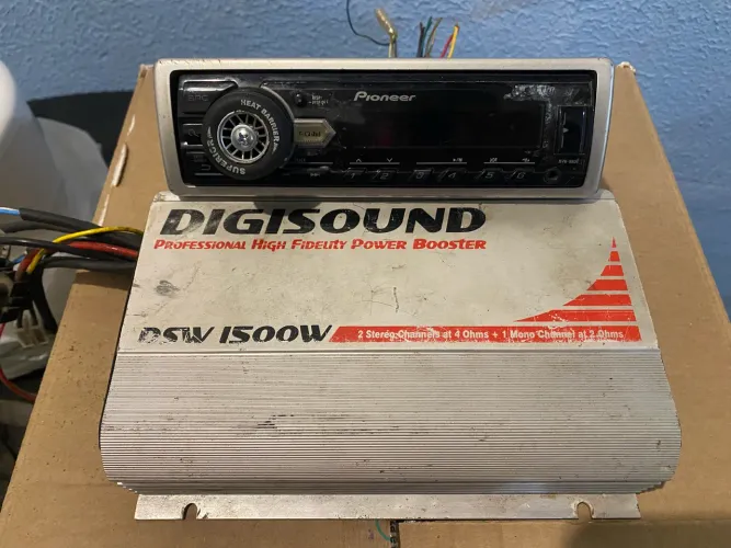 Aparelho de som pioneer