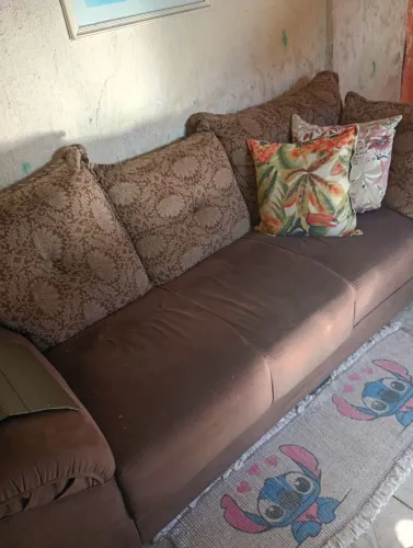 Vende-se Sofá+Pufe