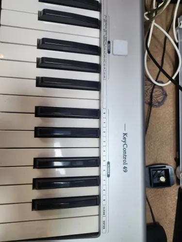 Teclado cohtrolador