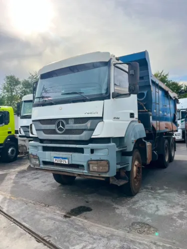 MERCEDES-BENZ AXOR 4144 6X4 2015/2015 CACAMBA 16M.