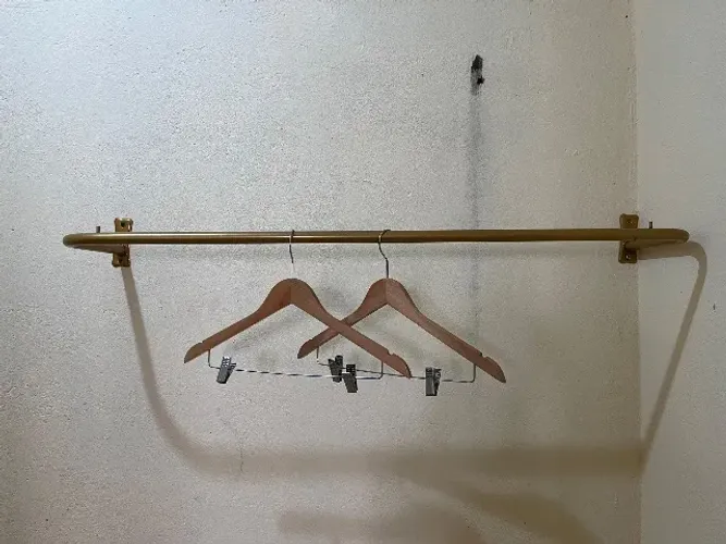 Arara 1,20m + 2 cabides