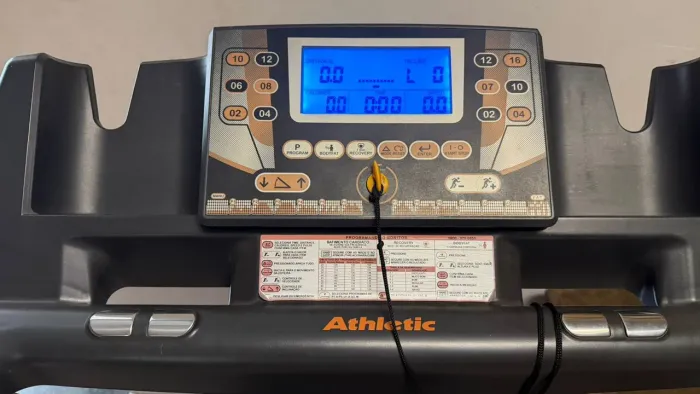 Esteira Athletic Advanced 720EE