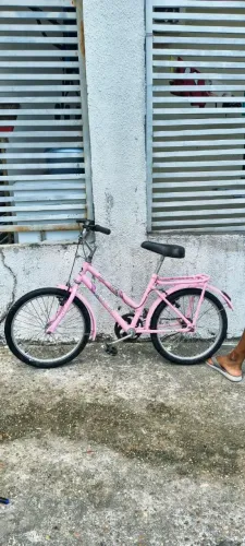Vendo essa linda bicicleta Holiday many pink