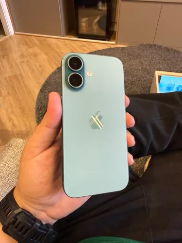 iPhone 16 128GB - VERDE