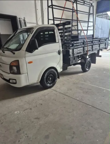 Caminhão HR Hyundai 2014 2.5