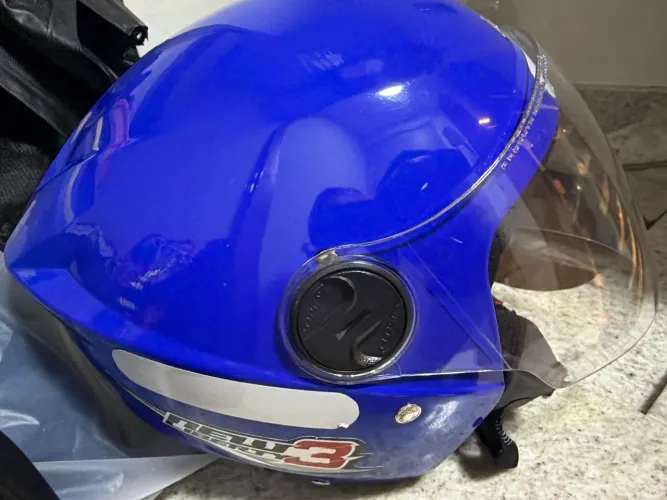 Capacete em excelente estado