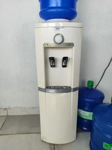 Bebedouro de Coluna Esmaltec