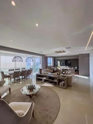 APARTAMENTO PROJETADO NA PENÍNSULA COM 3 SUÍTES - VISTA MAR