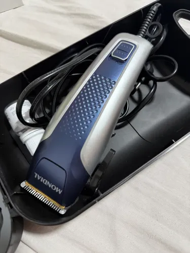 Máquina de cortar cabelo novíssima