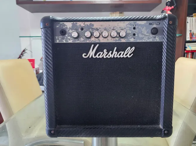 Amplificador Marshall MG15CF