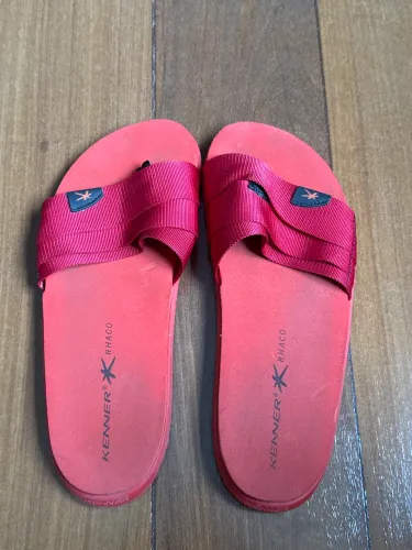 Chinelo Kenner Rhaco usado pouquíssimas vezes!!