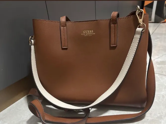 Bolsa guess original usada pouquíssimas vezes 