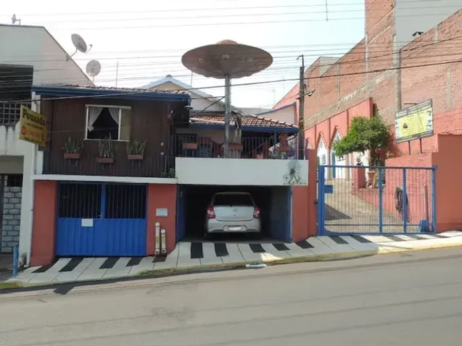 Hotel com 500 metros quadrados com 14 quartos em Centro - São Pedro - SP