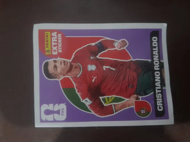 Vendo figurinha do cristiano Ronaldo