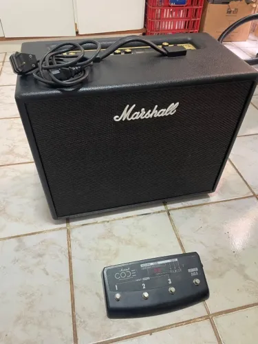? AMPLIFICADOR MARSHALL CODE 50 + FOOTSWITCH ? IMPECÁVEL!