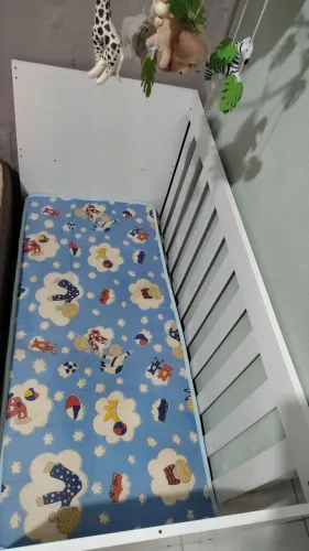 berço e colchão