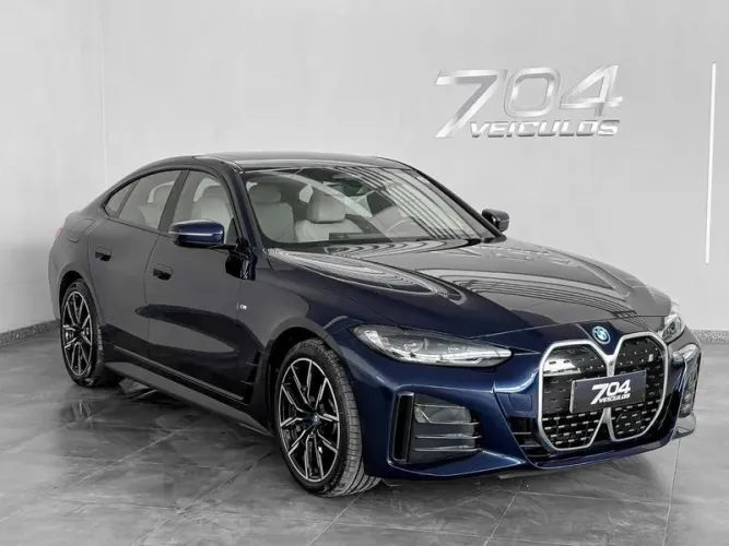 BMW i4 E-drive 40 (elétrico) 2023