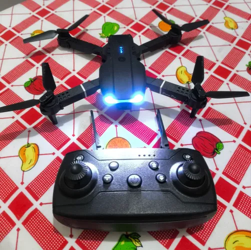 Drone de Entrada Completo com Câmera e Hélices Reservas